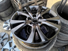 Laden Sie das Bild in den Galerie-Viewer, 1x Alufelge 18 Zoll 7.0" 5x114.3 45ET Glanz Schwarz 9965787080 Mazda 3 Rim Wheel FEL6316659416ej