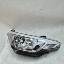 Laden Sie das Bild in den Galerie-Viewer, Frontscheinwerfer Hyundai I20 II 92102-C8000 Rechts Scheinwerfer Headlight