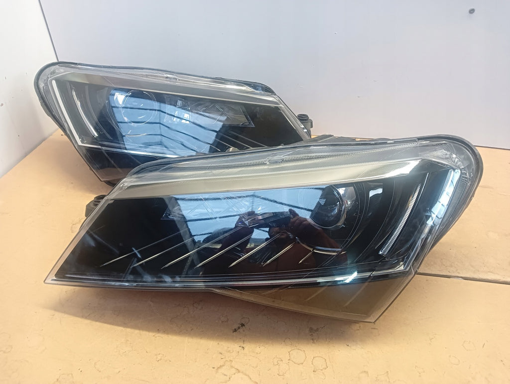 Frontscheinwerfer Skoda Superb III 3V1941015A 3V1941016A Rechts oder Links