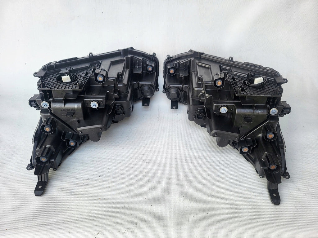 Frontscheinwerfer Toyota Yaris Cross Matrix LED Ein Satz Scheinwerfer Headlight SCH2303011496vt