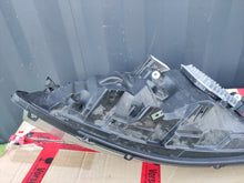 Laden Sie das Bild in den Galerie-Viewer, Frontscheinwerfer Iveco Daily IV 05802711800 LED Links Scheinwerfer Headlight SCH2037985459ep