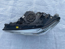 Laden Sie das Bild in den Galerie-Viewer, Frontscheinwerfer BMW 5 G31 G30 9879479-02 Laser Ein Stück (Rechts oder Links) SCH5490796164hw