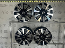 Laden Sie das Bild in den Galerie-Viewer, 4x Alufelge 19 Zoll 8.0" 5x112 38ET Glanz Schwarz A2534010900 Mercedes-Benz Vito FEL6654722362ay