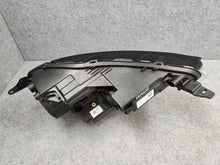 Laden Sie das Bild in den Galerie-Viewer, Frontscheinwerfer Ford Ecosport MN1513E015 LED FALSE Scheinwerfer Headlight SCH9234177568en