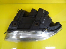 Load image into Gallery viewer, Frontscheinwerfer Audi A6 C5 Xenon Ein Stück (Rechts oder Links) Headlight