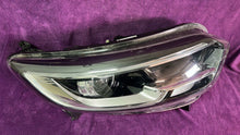 Laden Sie das Bild in den Galerie-Viewer, Frontscheinwerfer Renault Kadjar 260101096R Rechts Scheinwerfer Headlight SCH5635106217sl