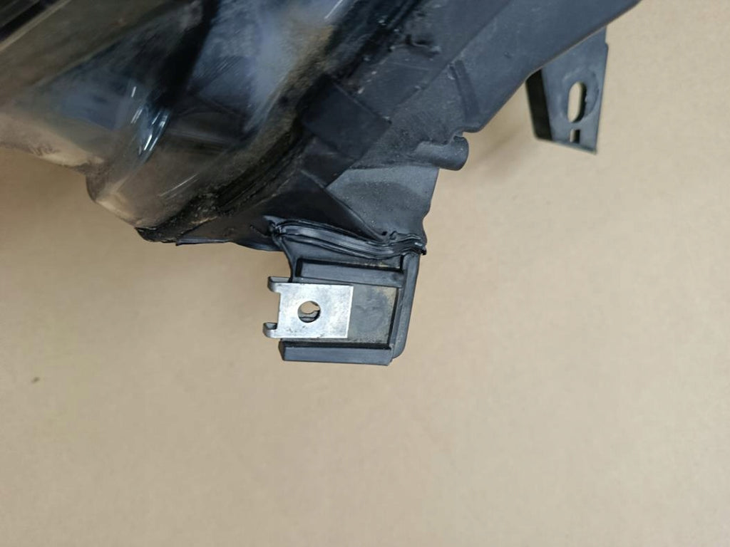 Frontscheinwerfer Renault Captur 260100947R Rechts Scheinwerfer Headlight SCH6815726035lx