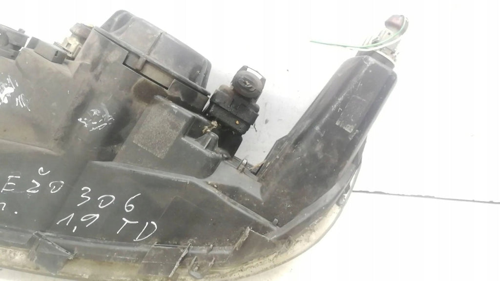Frontscheinwerfer Peugeot 306 Break I 88203989D Rechts Scheinwerfer Headlight SCH3671090502nx