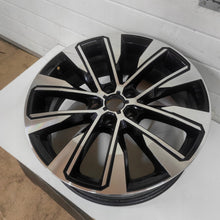Load image into Gallery viewer, 1x Alufelge 19 Zoll 7.0" 5x114.3 32ET Glanz Schwarz 403004862R Renault I FEL7851143574rz