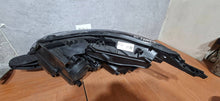 Laden Sie das Bild in den Galerie-Viewer, Frontscheinwerfer Peugeot 2008 I 90167017 Rechts Scheinwerfer Headlight SCH1419239083dh