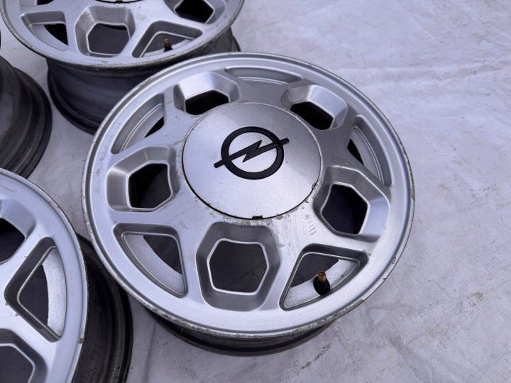 4x Alufelge 13 Zoll 5.5" 4x100 49ET Silber Opel Rim Wheel FEL3927171997ch