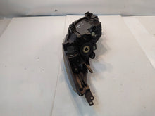 Laden Sie das Bild in den Galerie-Viewer, Frontscheinwerfer Mazda II BDG751030 Rechts Scheinwerfer Headlight