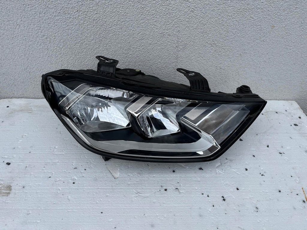 Frontscheinwerfer Audi A1 82A941004 Rechts Scheinwerfer Headlight SCH2484681824fq