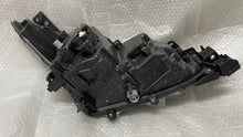 Laden Sie das Bild in den Galerie-Viewer, Frontscheinwerfer Mazda 3 Bn BSP5-51040 LED Links Scheinwerfer Headlight