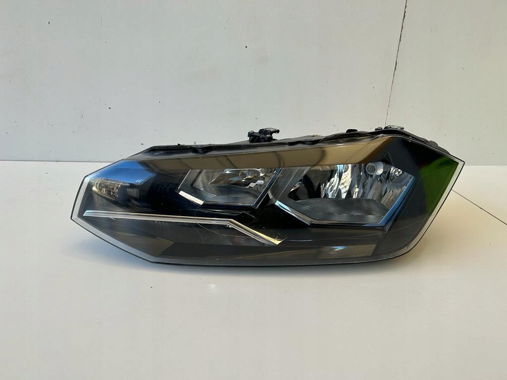 Frontscheinwerfer VW Polo 2G1941005 Links Scheinwerfer Headlight