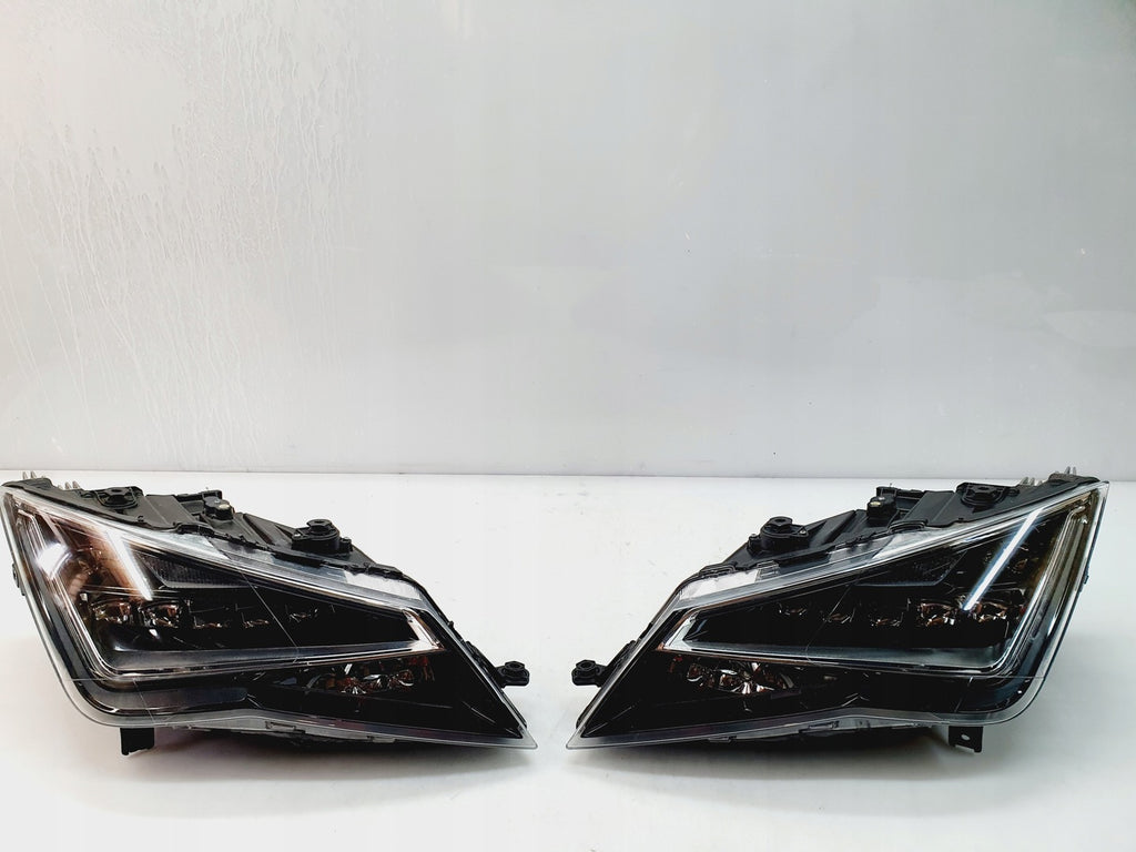 Frontscheinwerfer Seat Leon 5F1941007B LED Ein Stück (Rechts oder Links)