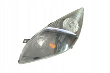 Laden Sie das Bild in den Galerie-Viewer, Frontscheinwerfer Mitsubishi Colt 0301208221 Links Scheinwerfer Headlight