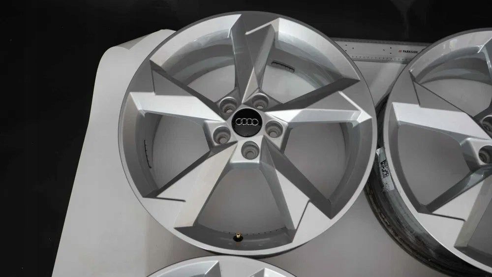 4x Alufelge 19 Zoll 7.0" 5x112 43ET Glanz Silber Audi Rim Wheel FEL7742150140ji