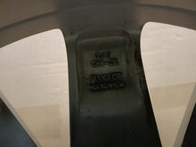 Laden Sie das Bild in den Galerie-Viewer, 1x Alufelge 18 Zoll 7.5&quot; 5x115 04322X Opel Corsa F Rim Wheel