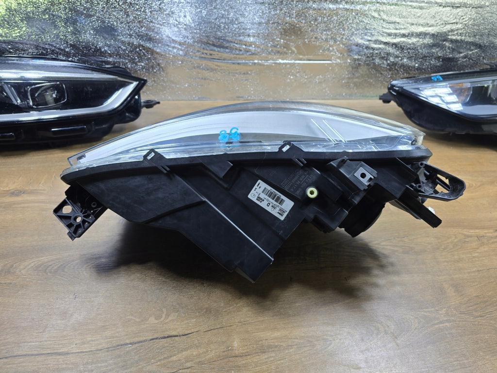 Frontscheinwerfer Opel E Combo 9816825980 Rechts Scheinwerfer Headlight SCH9352255272ty