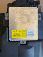 Laden Sie das Bild in den Galerie-Viewer, Frontscheinwerfer BMW E91 E90 7161667 6948180 Xenon Links Scheinwerfer Headlight SCH5998944896lv