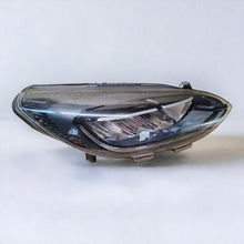 Laden Sie das Bild in den Galerie-Viewer, Frontscheinwerfer Ford Fiesta H1BB-13E015-CEH1BB-13E015-CE LED Links Headlight