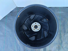 Laden Sie das Bild in den Galerie-Viewer, 1x Alufelge 20 Zoll 10.0&quot; 5x112 58ET 1T3601025E VW Rim Wheel