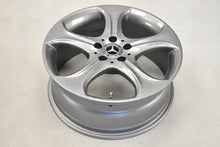 Load image into Gallery viewer, 4x Alufelge 18 Zoll 7.5&quot; 5x112 44ET Glanz Grau A2054010600 Mercedes-Benz