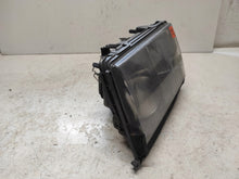 Laden Sie das Bild in den Galerie-Viewer, Frontscheinwerfer Mercedes-Benz W124 PAW726 Links Scheinwerfer Headlight SCH8980254629yy