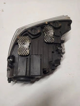Laden Sie das Bild in den Galerie-Viewer, Frontscheinwerfer BMW 6 Coupe 030126667200 Rechts Scheinwerfer Headlight SCH9657951490do