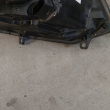 Laden Sie das Bild in den Galerie-Viewer, Frontscheinwerfer VW Touareg 7P1941005 Ein Stück (Rechts oder Links) Headlight