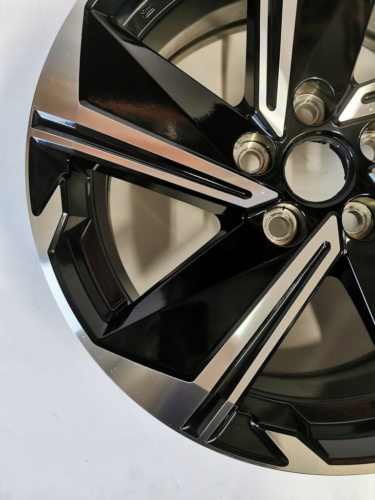 1x Alufelge 18 Zoll 7.0" 5x114.3 38ET Mitsubishi Eclipse Cross Rim Wheel