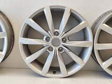 Load image into Gallery viewer, 4x Alufelge 17 Zoll 5x112 5G0601025K VW Golf Vii Rim Wheel FEL7424625134wk