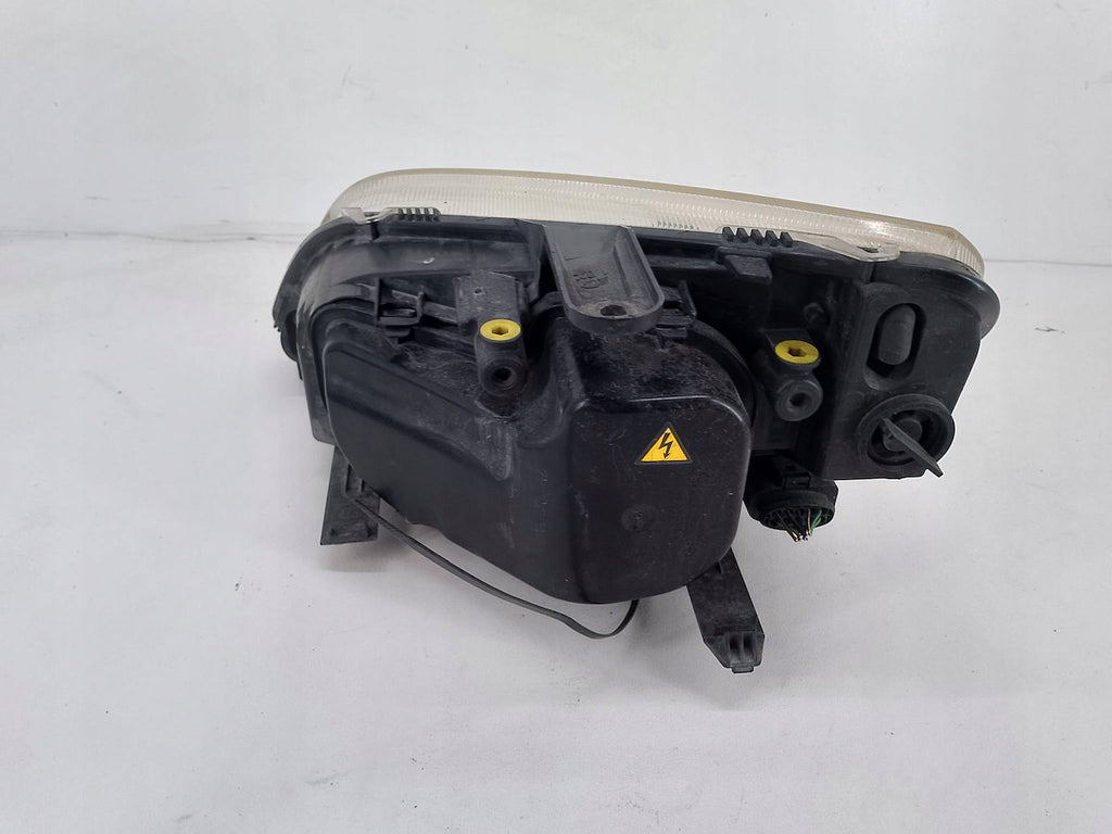 Frontscheinwerfer Ford Focus C-Max Xenon Rechts Scheinwerfer Headlight SCH3120394168qj