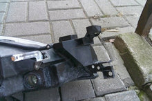 Laden Sie das Bild in den Galerie-Viewer, Frontscheinwerfer Mazda II Hatchback 6 Links Scheinwerfer Headlight