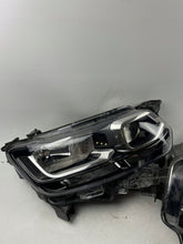 Laden Sie das Bild in den Galerie-Viewer, Frontscheinwerfer Citroën Berlingo 9816824880 9816824780 Ein Satz Headlight SCH2200192515eu
