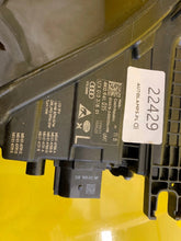 Laden Sie das Bild in den Galerie-Viewer, Frontscheinwerfer Audi A6 C8 4K0941035 LED Links Scheinwerfer Headlight