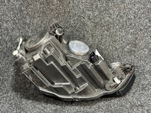 Laden Sie das Bild in den Galerie-Viewer, Frontscheinwerfer Audi A3 8V0941003 Links Scheinwerfer Headlight SCH7921722392ru