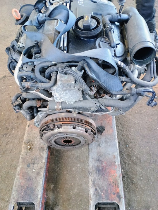 Motor Audi Seat Skoda VW I AZV 2.0 TDI 180TKm Diesel Engine Komplett MOT9042377032mb