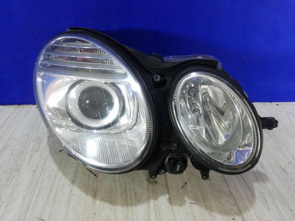 Frontscheinwerfer Mercedes-Benz W211 Bi-Xenon Rechts Scheinwerfer Headlight SCH4634517740ez