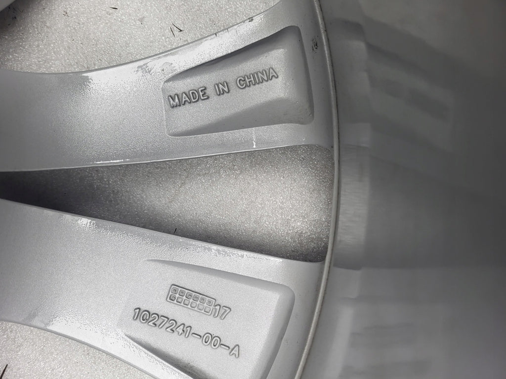 1x Alufelge 19 Zoll 8.5" 5x114.3 35ET Glanz Silber 1027241-00-A Tesla Model S FEL7413452862jd