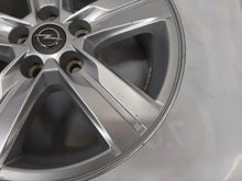 Laden Sie das Bild in den Galerie-Viewer, 1x Alufelge 16 Zoll 6.5&quot; 5x105 38ET Glanz Silber 95073802 Opel Astra Rim Wheel