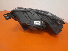 Laden Sie das Bild in den Galerie-Viewer, Frontscheinwerfer Peugeot Rifter 90146218 Rechts Scheinwerfer Headlight SCH9845840425tv
