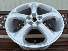 Load image into Gallery viewer, 1x Alufelge 18 Zoll 8.0" 5x108 55ET Glanz Silber DS7C-1007-D1A Ford Mondeo V FEL4601421613xs