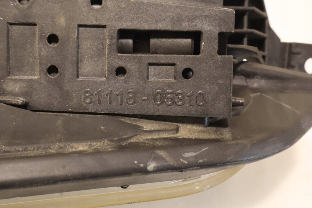 Frontscheinwerfer Toyota Avensis 81118-05310 Rechts Scheinwerfer Headlight SCH8376613295pe