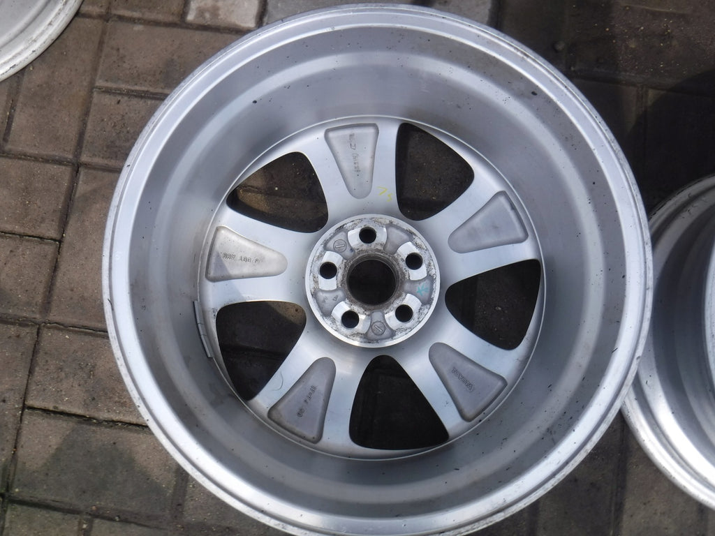 1x Alufelge 17 Zoll 7.0" 5x100 50ET PW457-02001 Toyota X Rim Wheel