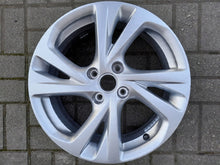 Laden Sie das Bild in den Galerie-Viewer, 1x Alufelge 17 Zoll 7.0&quot; 4x108 38ET Glanz Silber 39182182 Opel Rim Wheel