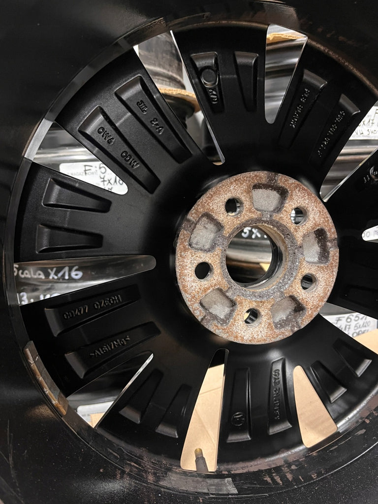 1x Alufelge 17 Zoll 6.5" 5x100 40ET Glanz Graphit 658601025F Skoda I Rim Wheel FEL7366347780tf