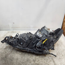 Laden Sie das Bild in den Galerie-Viewer, Frontscheinwerfer Mazda 6 0013749160 Rechts Scheinwerfer Headlight SCH2399144752dj