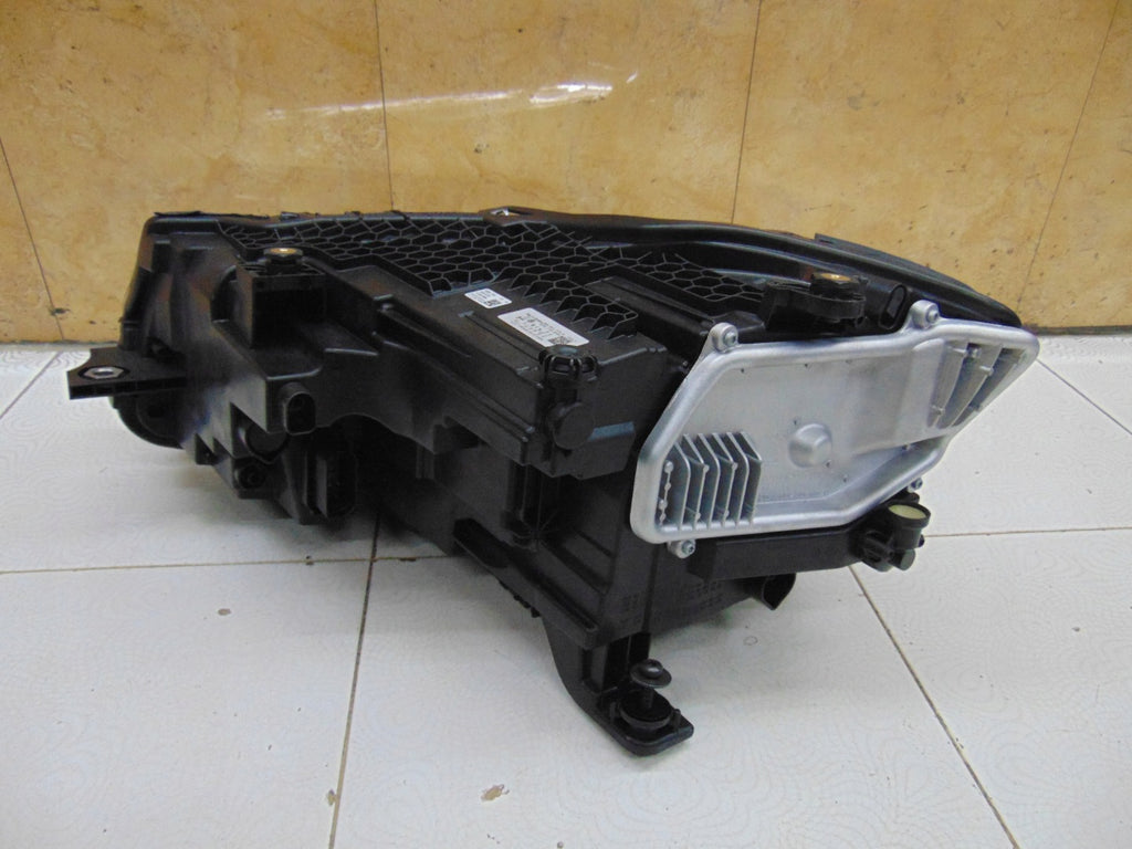Frontscheinwerfer VW Caddy I 2K8941774Q Rechts Scheinwerfer Headlight SCH7230363500ut